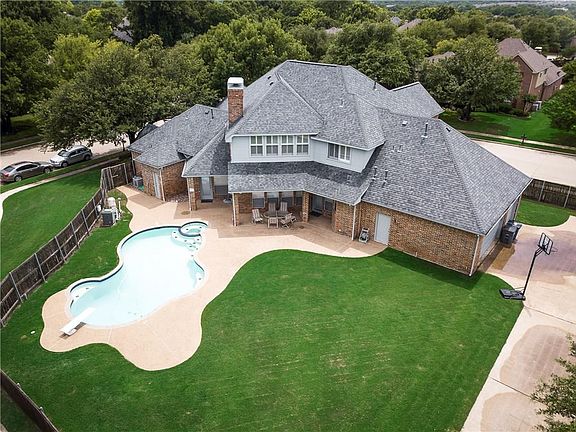 2nd image of 938 Glen Rose Ct