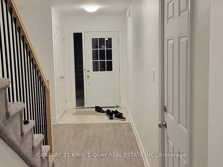 20 Millcreek Dr — Photo 3