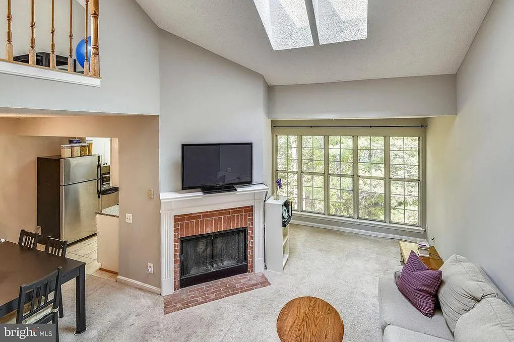 12016 Golf Ridge Ct — Photo 2