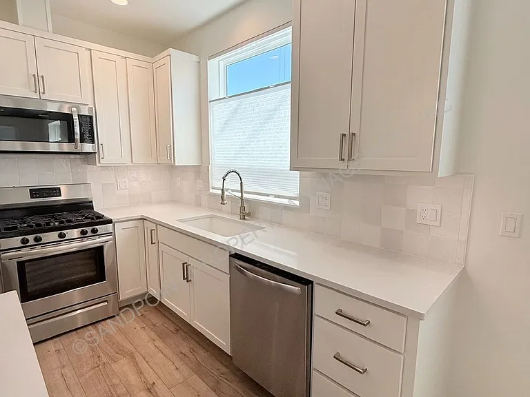655 Oak Ave — Photo 15
