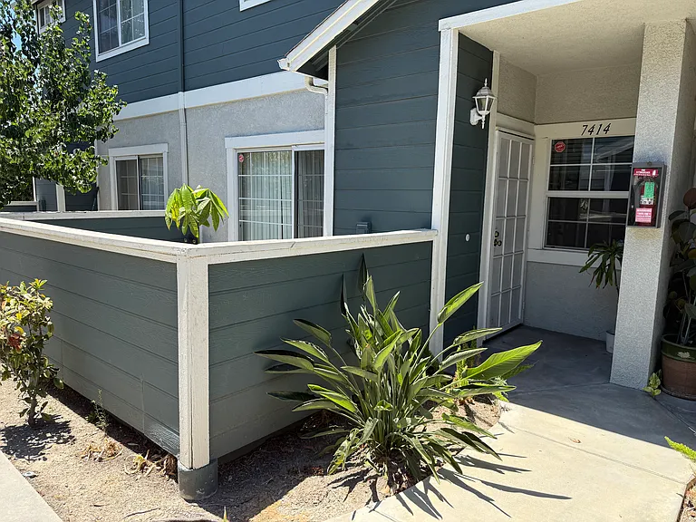 7414 Western Bay Dr — Photo 1