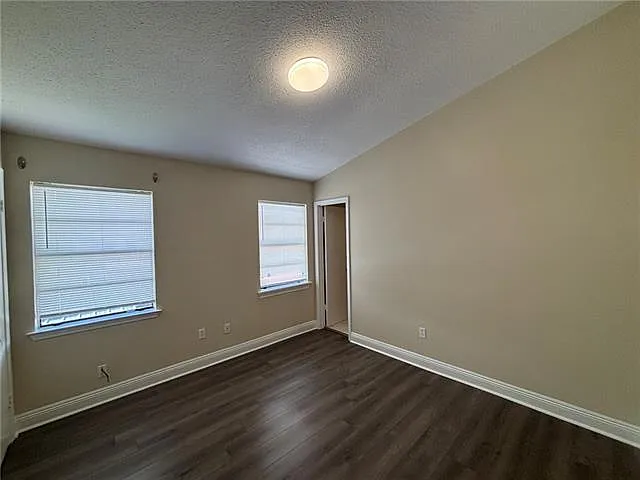 2332 Oxford Pl — Photo 21