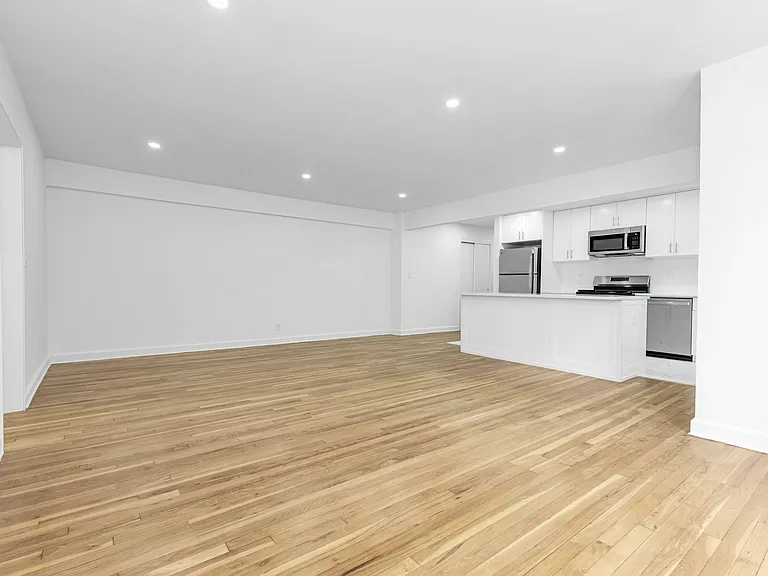 6535 Yellowstone Blvd #3B — Photo 3