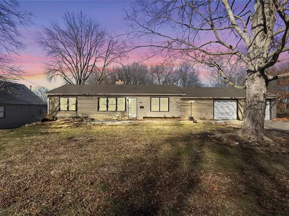 500 NE 74th Ter, Gladstone, MO 64118