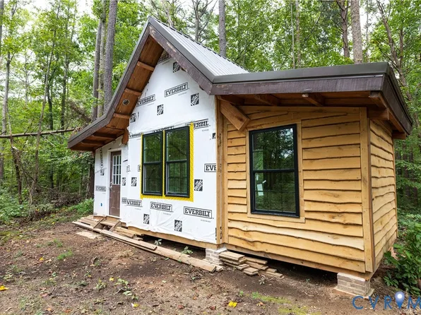 2095 Varick Chapel Rd, Kenbridge, VA 23944