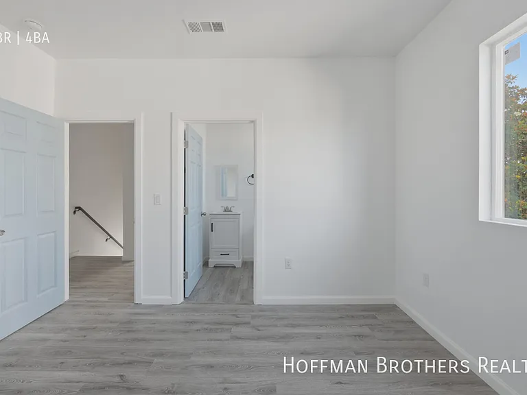 6507 Woodley Ave #3 — Photo 16