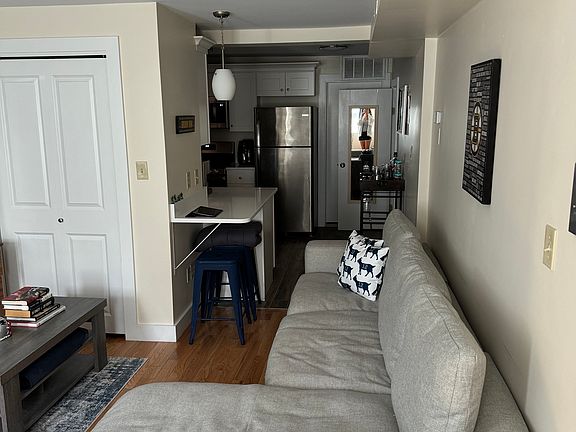 4th image of 2 Sackville St #1