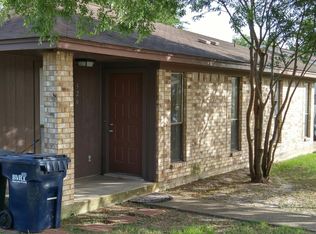 326 Brentwood Dr E, College Station, TX 77840