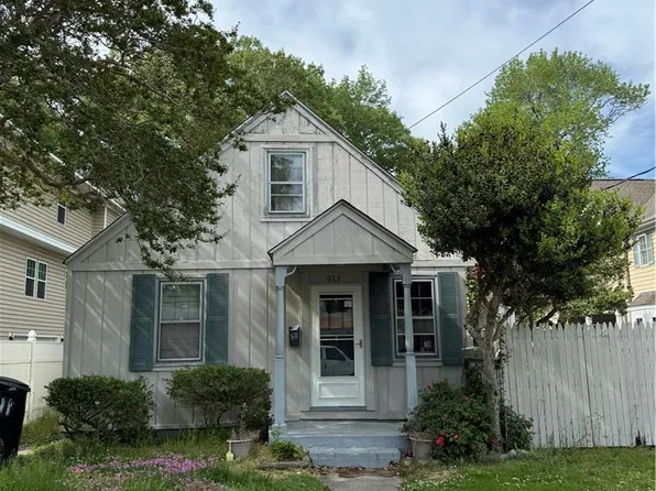611 13th St, Virginia Beach, VA 23451