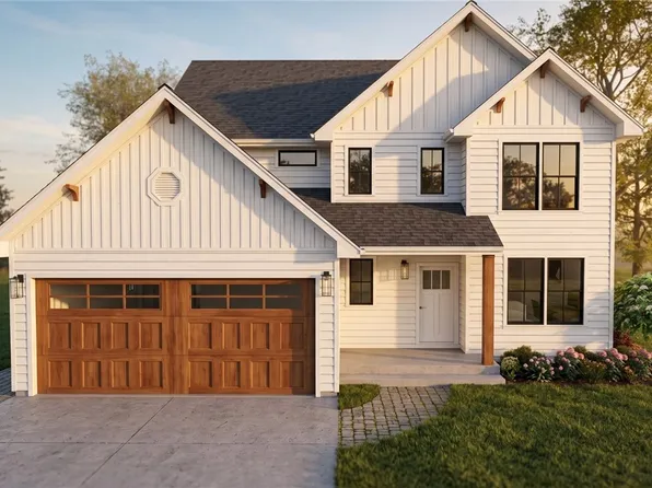 435 Tuscany Ln, Baldwinsville, NY 13027