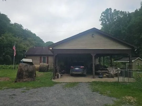 1056 Tumbling Run Rd, Burnsville, WV 26335