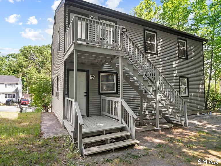 22 Irving Pl #2 — Photo 16
