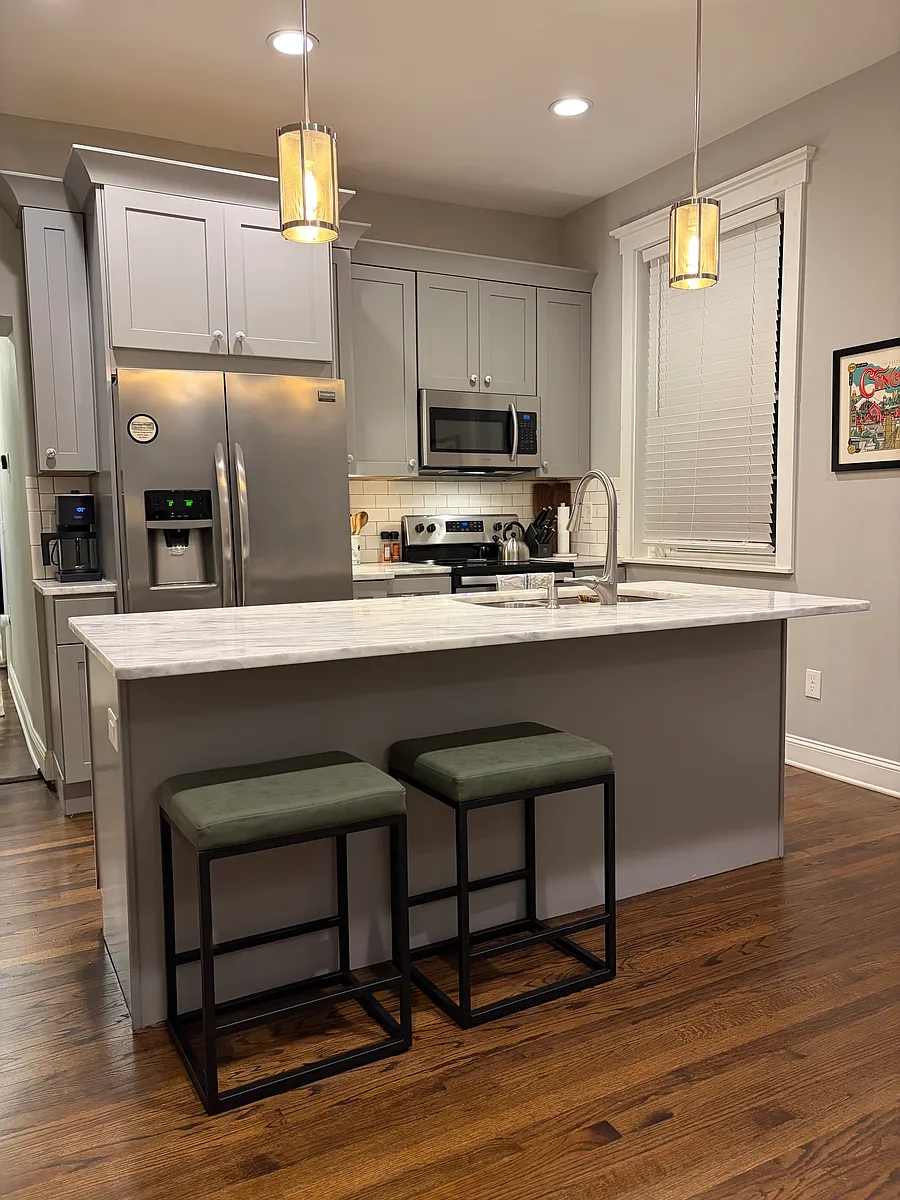 Kitchen with Granite Countertops - 1635 Cooper St