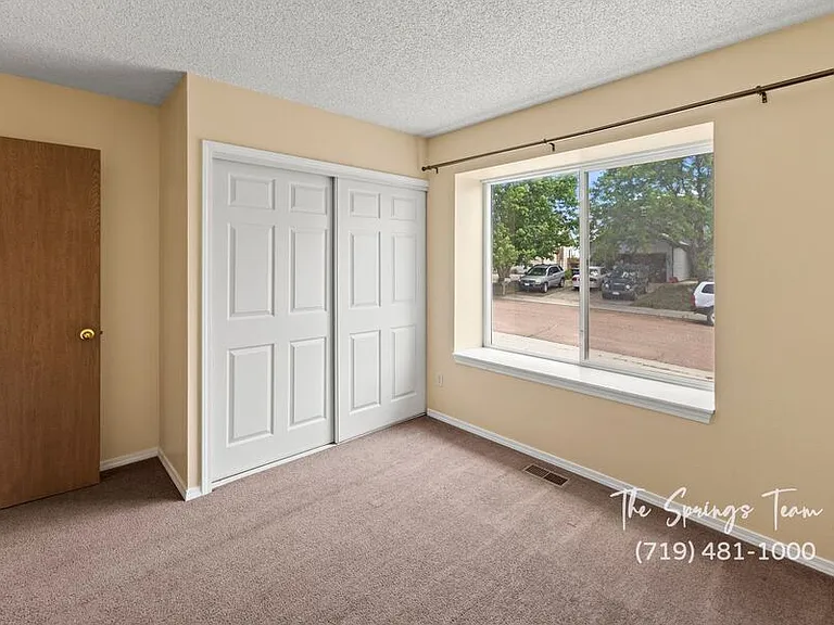 6460 Mohican Dr — Photo 5