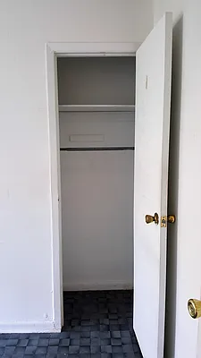 Rented by BRICK & GALO REALTY CORP | media 24