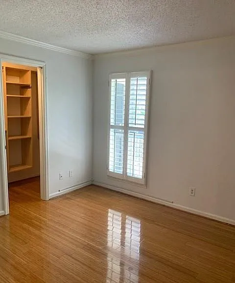 613 Granville Ct — Photo 11