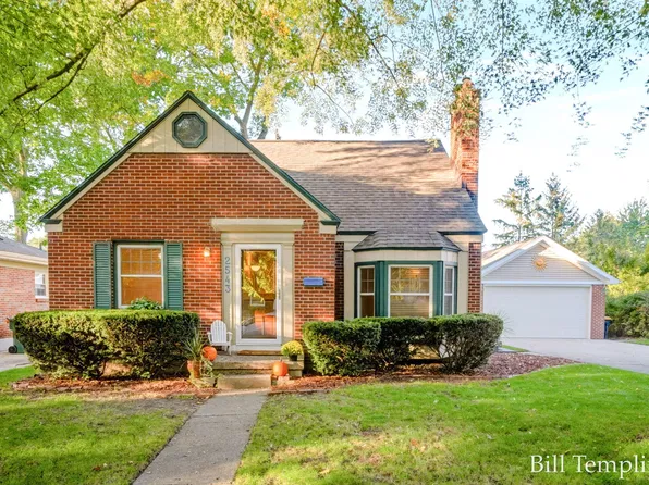 2543 Richards Dr SE, East Grand Rapids, MI 49506