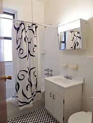 Rented by City Prime Commercial Realty 