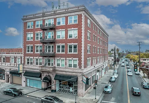 Eden Square Apartments Photo 1