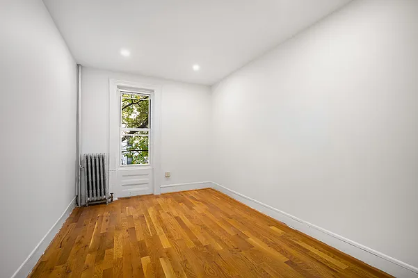 Rented by Corcoran | media 2