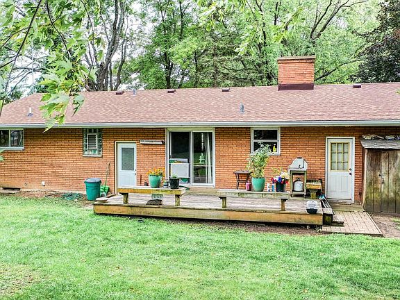 5th image of 3204 Still Hill Dr