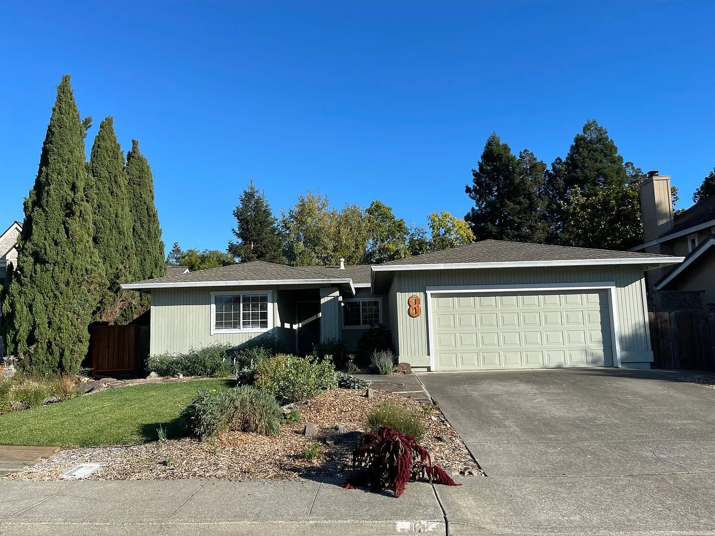 8 Del Sol Ct photo 1