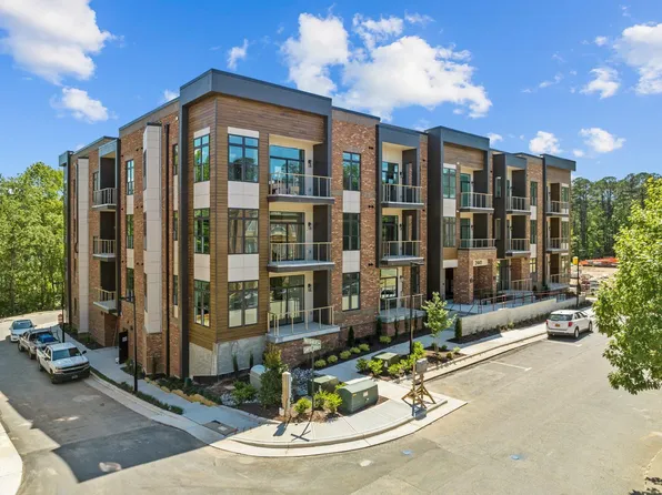 2441 Campus Shore Dr #107, Raleigh, NC 27612