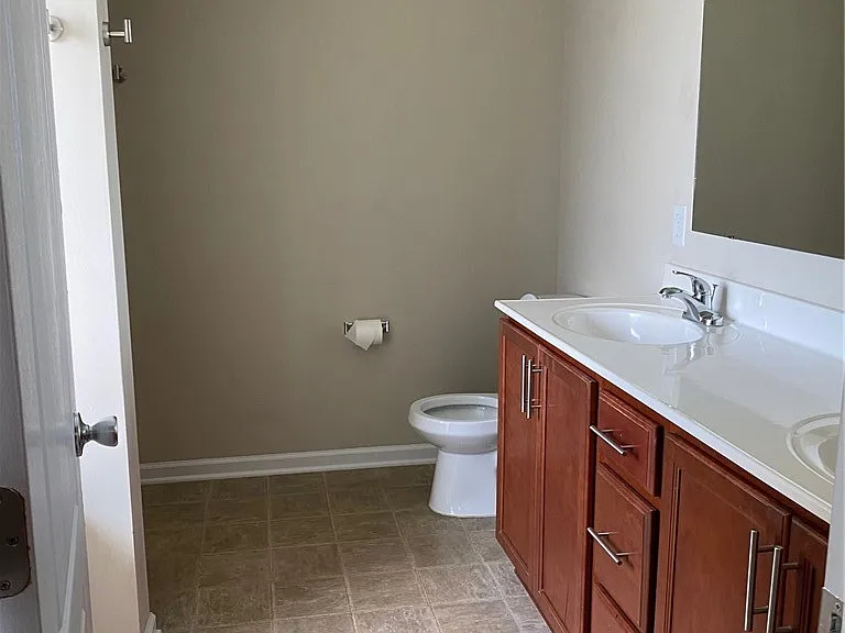 146 Fountain Grove Dr — Photo 12