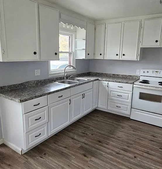 1413 5th Ave NW — Photo 3