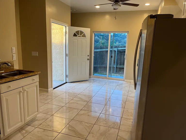 4932 Campanile Dr — Photo 29