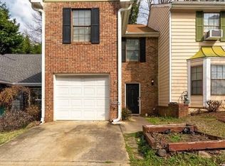 1052 Travelers Trl NW, Kennesaw, GA 30144