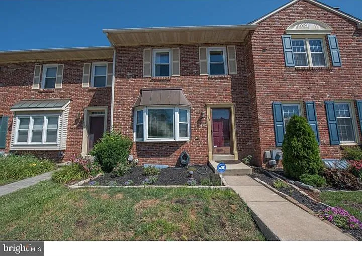 3 bed, 2.5 bath, 1520 sqft, $2,900 — Photo 1