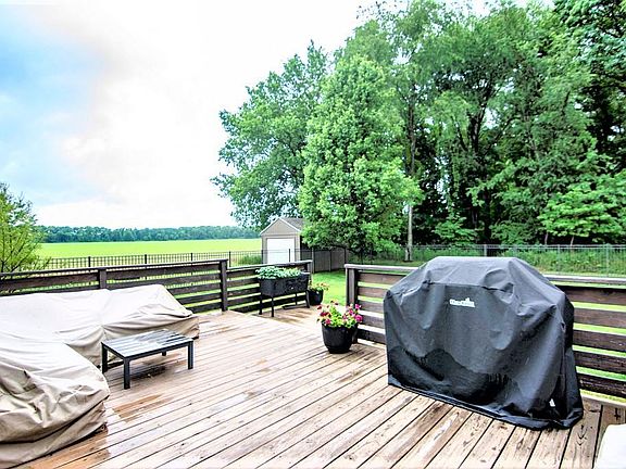 5th image of 27737 Whitetail Way