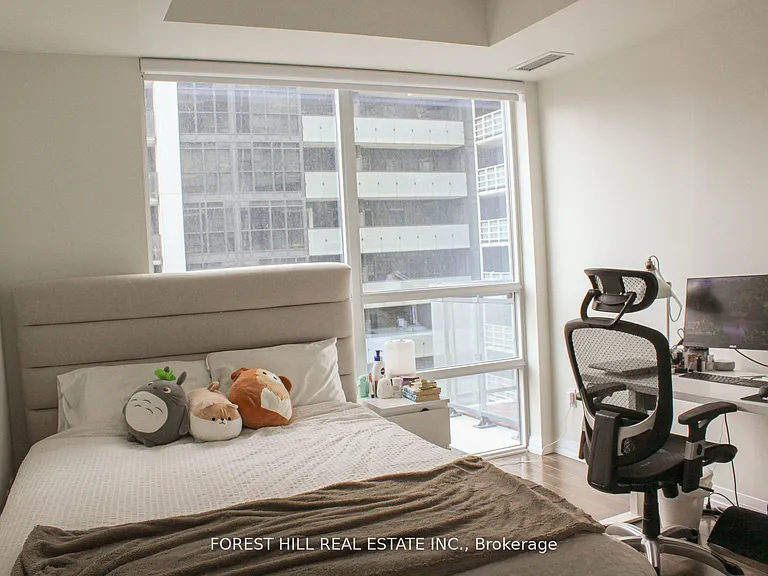 460 Adelaide St E #1716 — Photo 13