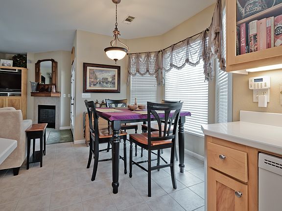 5th image of 6545 Walnut Haven Dr