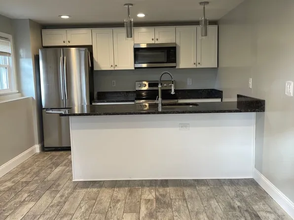 1559 Smith St #2, North Providence, RI 02911