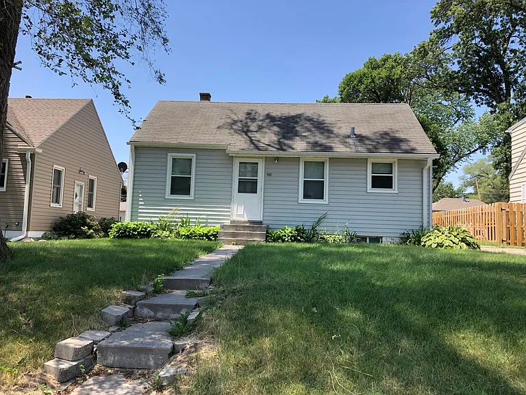 2610 Jackson St — Photo 1
