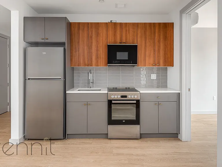 2809 Clarendon Rd #512 — Photo 4