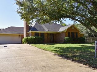 226 Colonial Cir, Athens, TX 75751