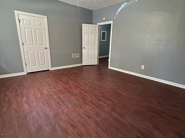 270 Shady Pine Ln — Photo 8