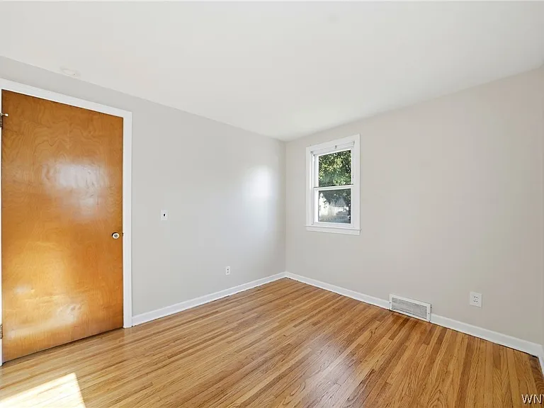 66 Cleveland Dr — Photo 22