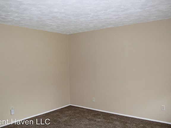 2nd image of 3824 Hearn Dr