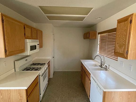 2nd image of 15738 Pine Bluff Ct