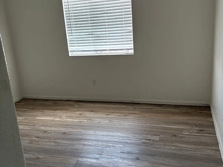 1101 Potro Dr #2 — Photo 3