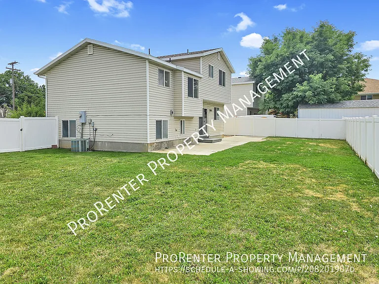 4409 S 900 W — Photo 2