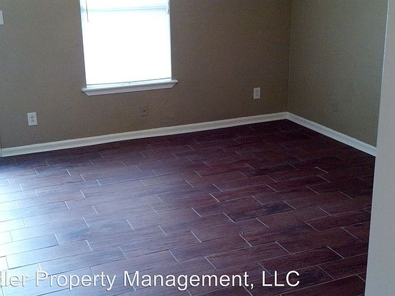 3rd image of 1414 W 26th St #1