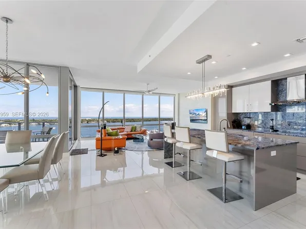 3 Water Club Way #1401, North Palm Beach, FL 33408