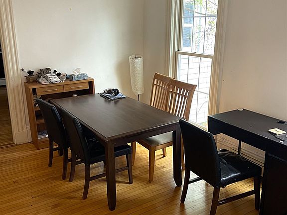03 Dining area