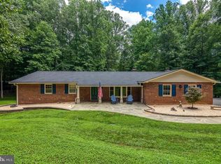 11905 Chapel Rd, Clifton, VA 20124
