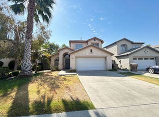 8201 Crab Apple Ct, Bakersfield, CA 93311